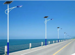 太陽能LED路燈與傳統(tǒng)路燈:哪個成本高？